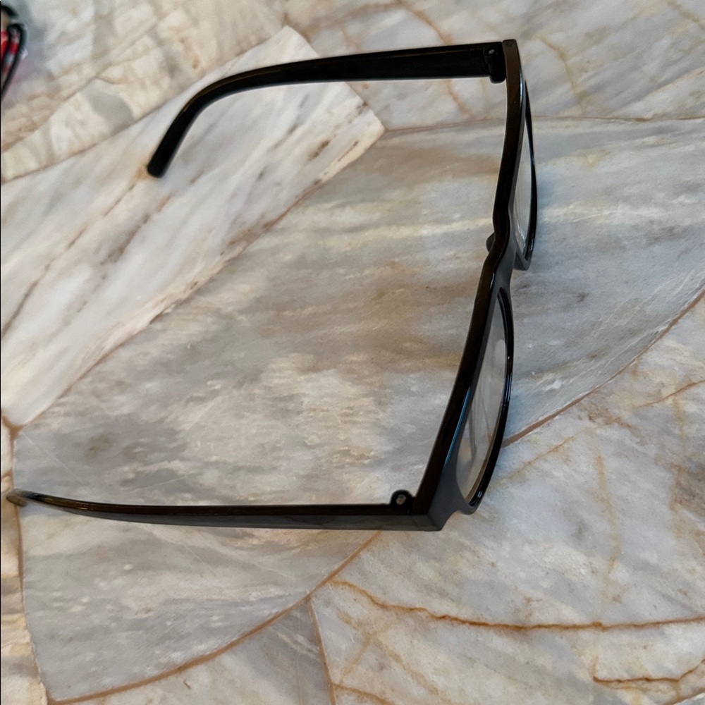 Black Rectangular Eyeglasses - image 8